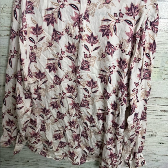 Olsen Women's Floral Blouse - Cream and Purple size 16/xl - Picture 6 of 7